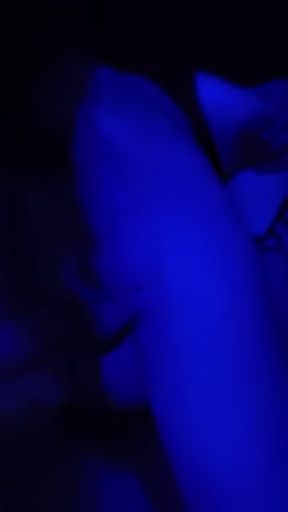 Quick fuck before my husband gets home from work!