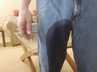 Soaking my jeans with piss