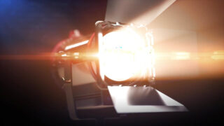 BDSM-video av den unga tatuerade spanska Leo Marco, analknullad