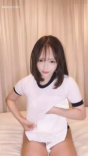 I tried on a handsome, echi-chi gym uniform with great lower tits!