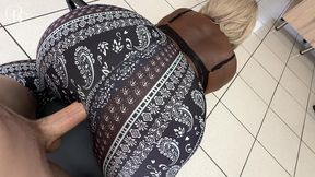 gym session turned into a fuck session through a hole in her forbidden pants