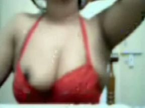 Petite busty Indian teen flashes her nice titties on webcam