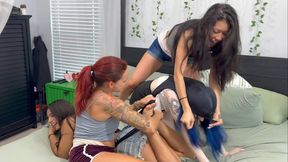 4 Girl Atomic Wedgie Fight