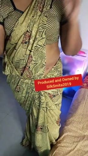 Smita Mummy Seduces Her Lusty Friend