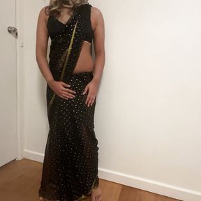 Black Saree 2😍