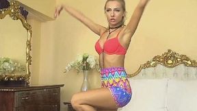 Blonde Chick Fuck herself with Dildo