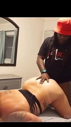 I'm a Sucker for Long Hair on Men so I Was Immediately Attracted to Dred Loxxx. We Start Chatting Outside When We Decided to Tak