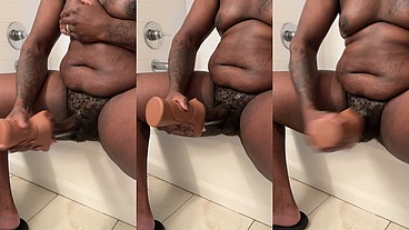 Toy blowjob feels like the real thing.