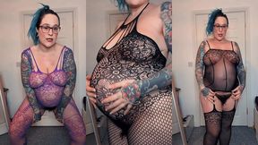 body stocking try on whilst heavily pregnant!