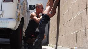 Pretty Boy ParkerLondon's Public Blowjob Extravaganza - Gay XXX