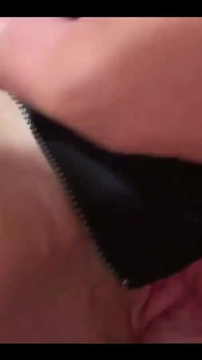 I Was Talking to My Husband on the Phone, When My Friend From Work Started to Fuck Me...it Was a Very Horny Experience! Stavo Pa