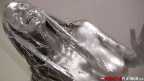 PORNSTARPLATINUM - Kinky silver painting session with Mindi Mink