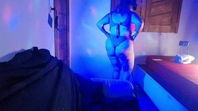 vivi guedez -carnaval - a nossa gostosa exibindo seu corpaco.