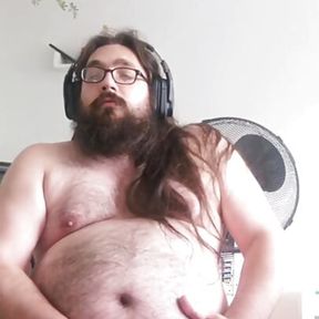 Fat young bear gained weight and does some gainertalk and cum on his chest