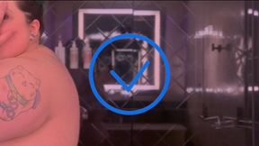 Take a steamy shower with me !