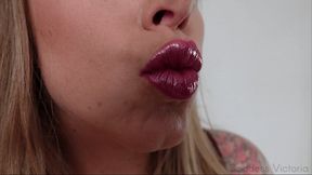 Berry Flashy Lipgloss Quickie JOI