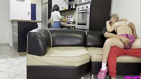 Mi hermosa sobrina pol&iacute_tica me pidi&oacute_ un masaje y aprovech&eacute_ para tocarla por todo su cuerpo.