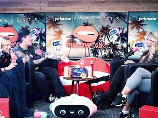 HOENIX MARIE & BRITTANY ANDREWS EXPOSE THEIR WILDEST SADOMASOCHISM STORIES with GABBIE CARTER