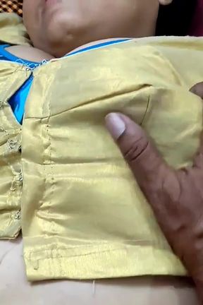 Indian aunty Red saree with boyfriend sex enjoy