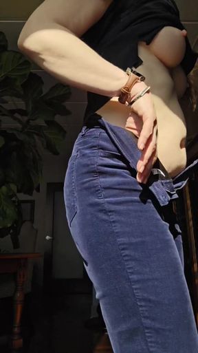 Female Onlyfans Model in Studio