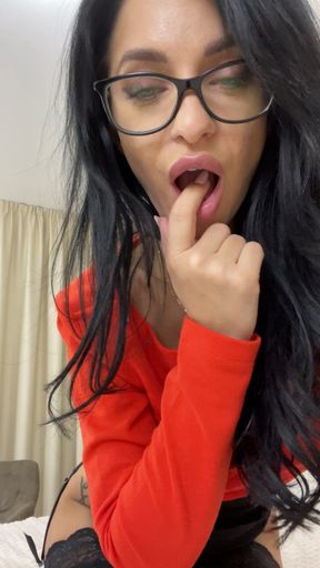 🤫 Horny secretary with glasses and stockings 🥵🥵🥵 I’m wet af 💦💦💦 and I’m after your cock 🍆✔️ Unlocked video lenght 5:34‼️minutes ✅