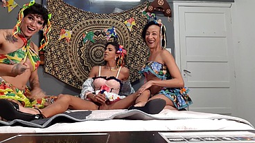 brincadeira gostosa com as caipiranhas mas sexy da net Dani Santos,Sabrina Prezotte e Debora do pop