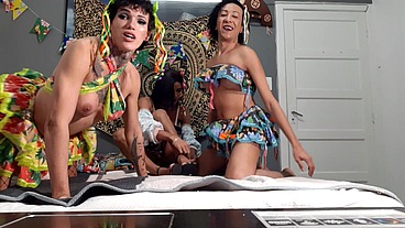 brincadeira gostosa com as caipiranhas mas sexy da net Dani Santos,Sabrina Prezotte e Debora do pop