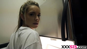 Freaky stepsis Kimmy Granger takes a dick