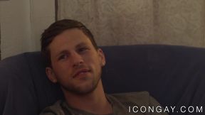 Irresistible JD Phoenix bottoming for handsome Roman Todd