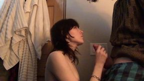 Cute emo girl gives a horny blowjob in full video
