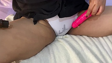 EXCLUSIVE VIDEO! MASTURBATING MYSELF FULL OF OIL WITH THE DILDO UNTIL I CUMMED!
