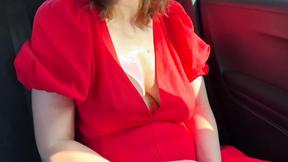 ”She has sparkling eyes with two guys, the beautiful Charlotte, 32 years old...”