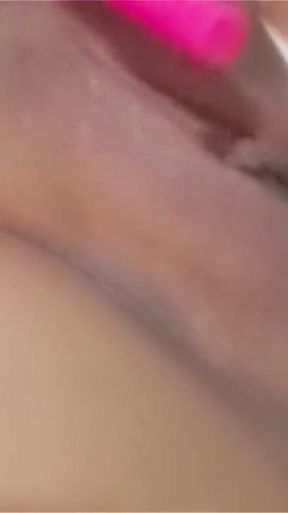 Do You Like Colombian Women Like This Latina? What Do You Think?