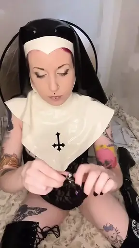 Naked News Third Livestream