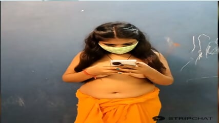 most beautyfull indian woman boobs