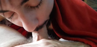 წოვება და ერთად მოსვლა ბეწვიან და გამხდარ ბიჭთან ერთად