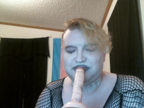 Impromptu Cock Sucking Practice