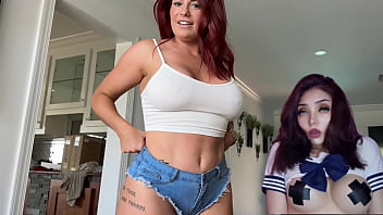 Milf tetona se coge al hijastro cuando estan solos en casa