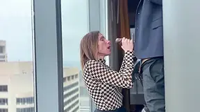 Ntb Ir Rptls Mature Milf Picks Up A Stranger And Takes Him To Her Room