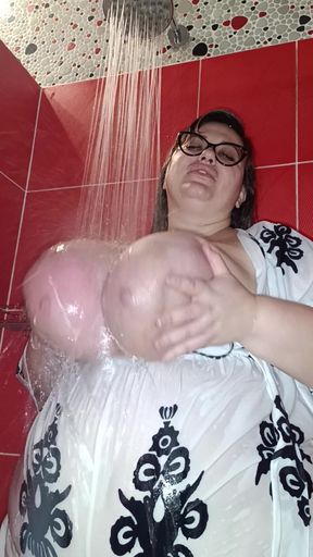 Join Me Ina Shower