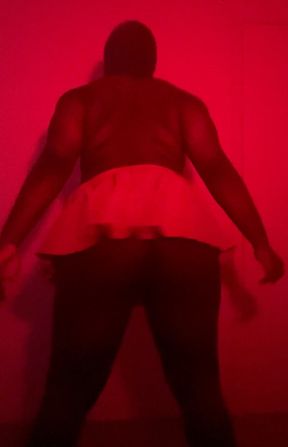 Twerkusxxx: The skirt set the tone