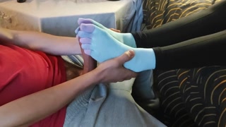 Stepsister give me a sockjob/footjob, I cum on her socks !