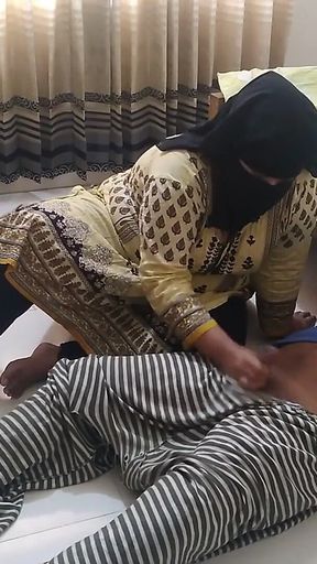 Carpenter Fixing Bed When Sexy BBW 55 Year Old Widow Stepaunty Gets Hot & Fucks Service Man (cowgirl Riding on Big Cock)