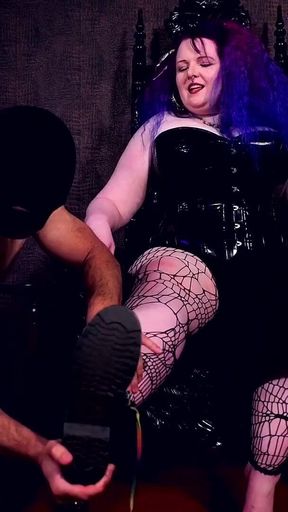 Foot subs sweaty reward