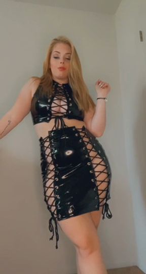 Goddess turns you into her Bitch