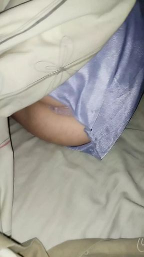 Fuck!! I was in bed and i woke Up with a dick in my pussy