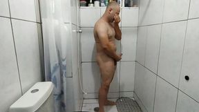 fui espiar o jack no banho e peguei no flagra batendo uma nao aguentei e ele teve que me foder