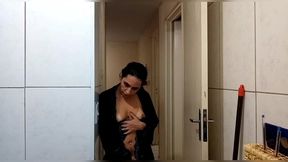 fui espiar o jack no banho e peguei no flagra batendo uma nao aguentei e ele teve que me foder