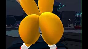 Fem Tails shakes Ass
