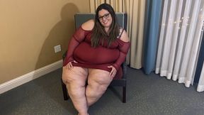 Plump Paradise: Hotel Dress n Squeeze 2 - SD